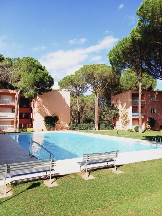 Con Piscina Y Wifi Cerca De La Playa Apartment *